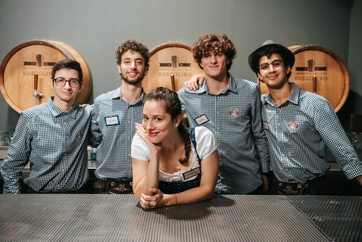 Lavora con noi |  Paulaner Oktoberfest Brescia